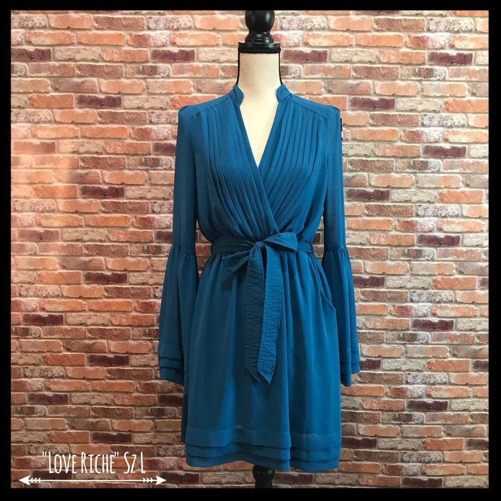Love Riche Blue Short Dress with bell sleeves